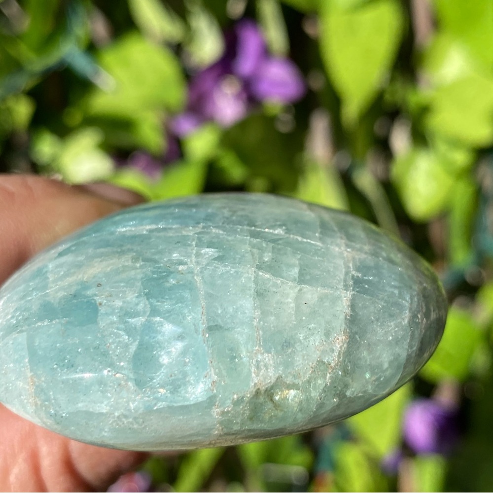 Blue Celestite Heart - Picture 6 of 15